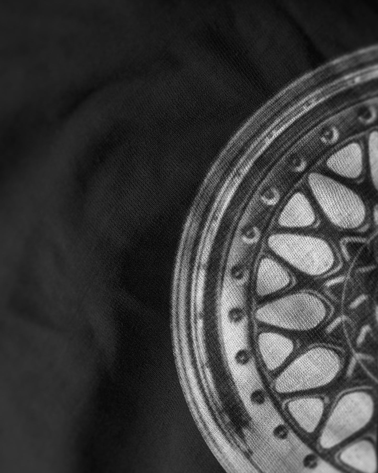 Split wheel T-shirt, black